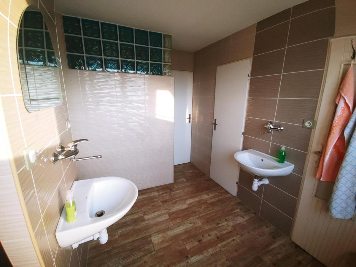 Piano Studio Huncovce Zewnętrze zdjęcie